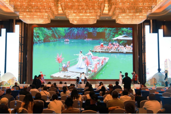 山海赴约 草原相逢 2026重庆文旅(呼和浩特)推介会举行 https://www.nmgsb.com.cn/uploads/220505/260528/5-26052QR63KZ.jpg
