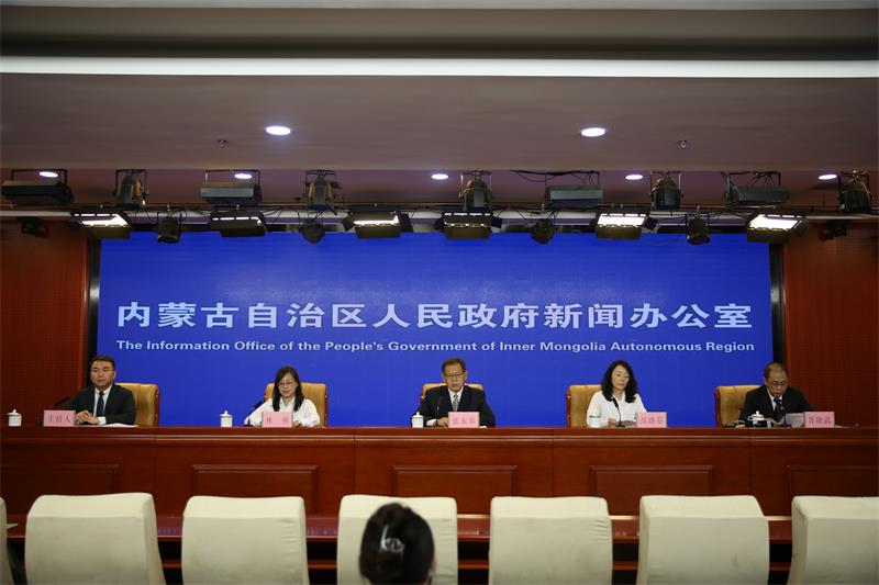 发布会现场.JPG