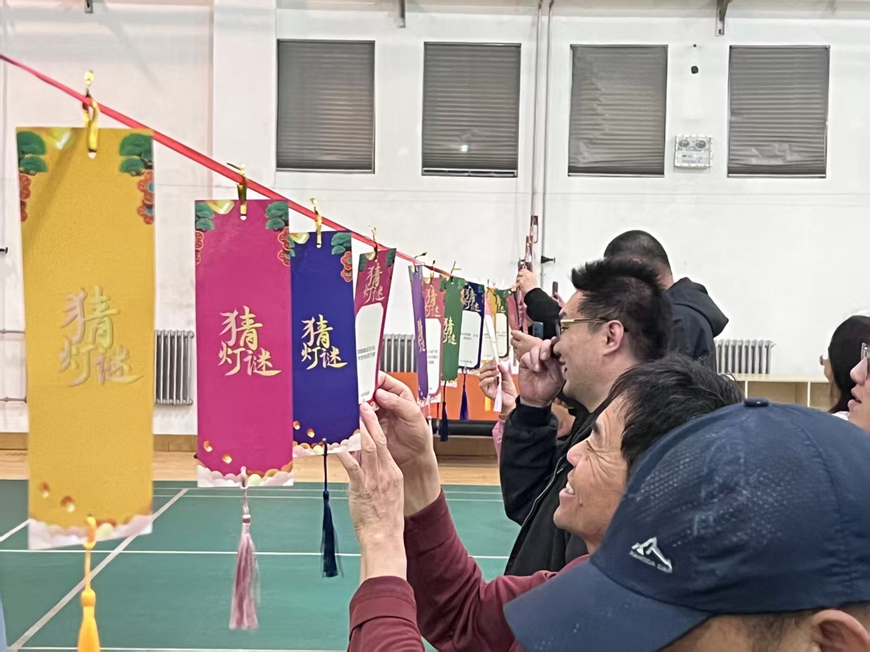 华北油田二连分公司“金马奔腾”闹元宵 https://www.nmgsb.com.cn/uploads/image/20260304/1772593847195912-lp.jpg