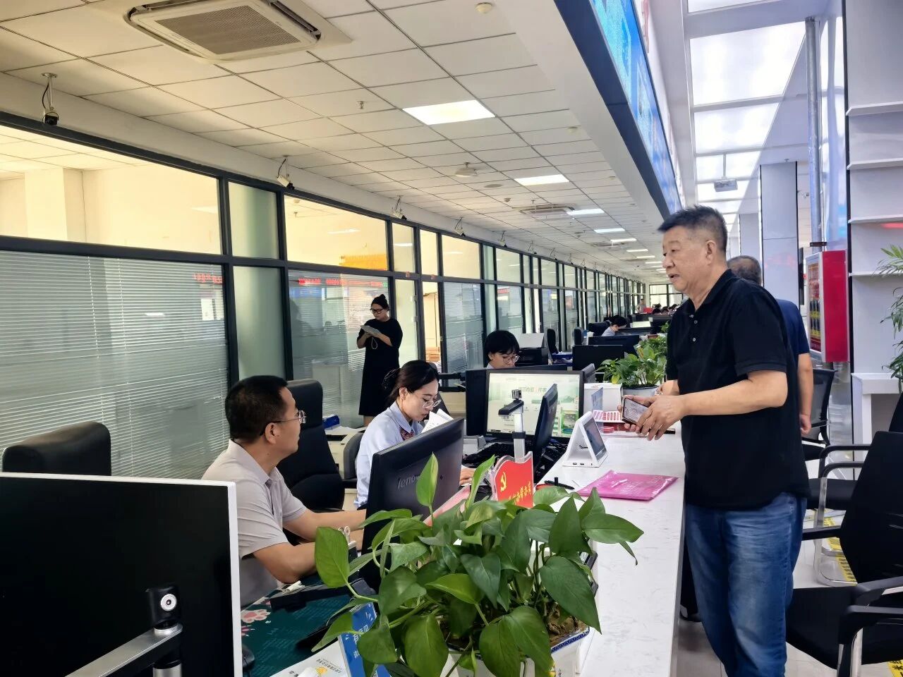 https://www.nmgsb.com.cn/uploads/image/20260625/1782377790273699-lp.jpg