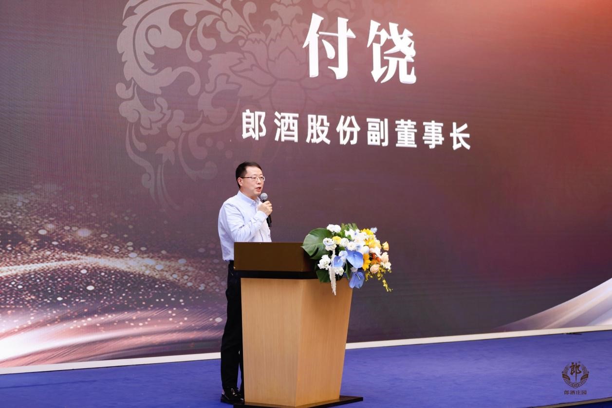 付饶在专题研学中作观点分享。（张慧丹 摄）