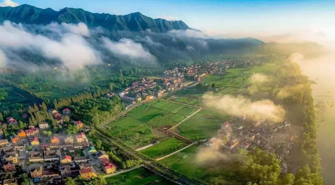 梅蓉村全景图。桐君街道供图