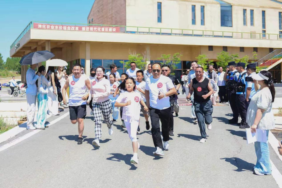农旅融合焕新韵 插秧节解锁田园新玩法 https://www.nmgsb.com.cn/uploads/other/20260602/2026060280a829cced604353bc9eaac3a8863bdb_20260602c8fbb1b3eb8b4254999d324dd68308fa.jpg