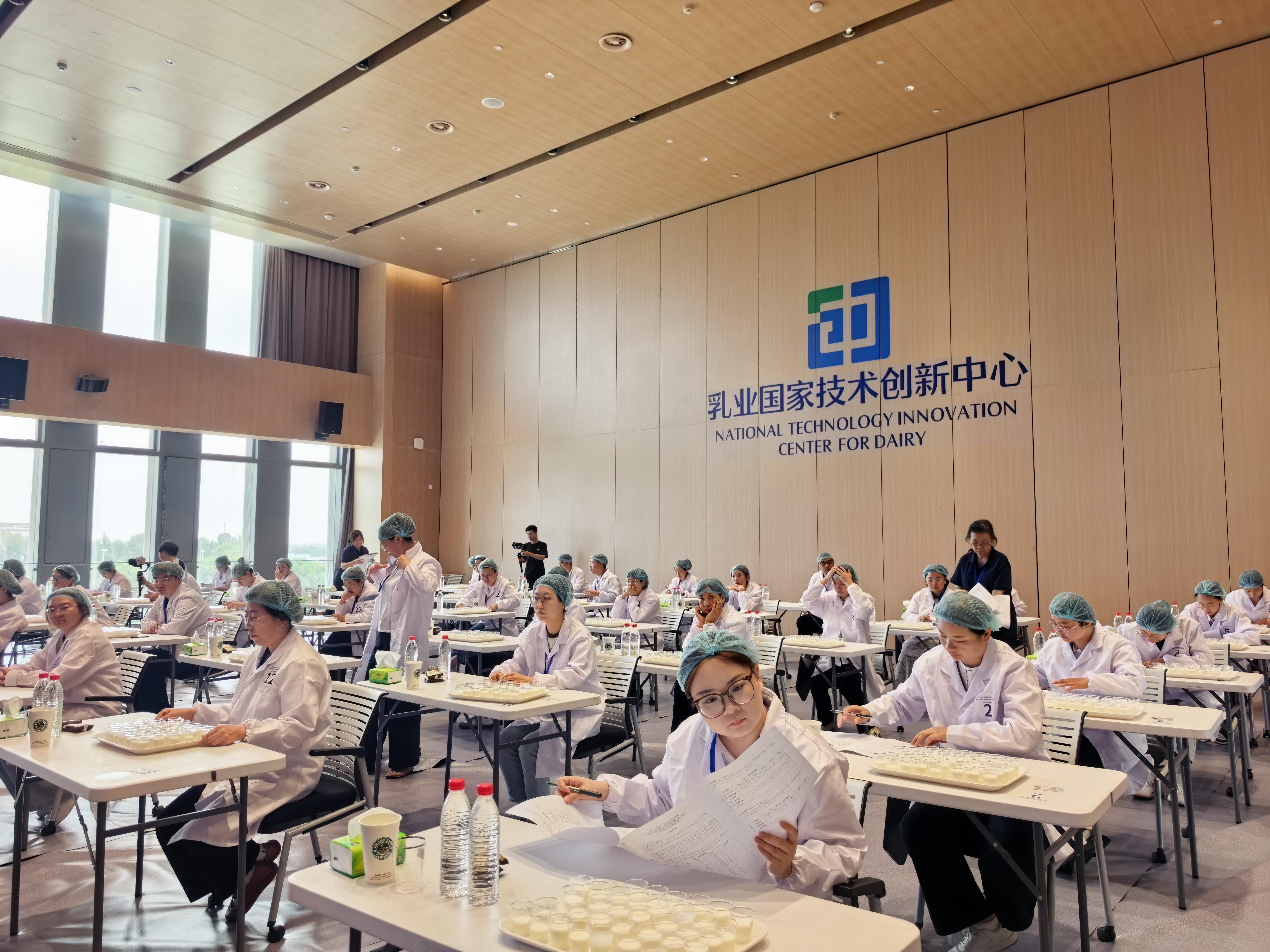 https://www.nmgsb.com.cn/uploads/other/20260630/202606302df54f59bf7247c4b8bf4bdc20d639d7_20260630cbf32adbc7184c36896be07c86e42bdd.jpeg