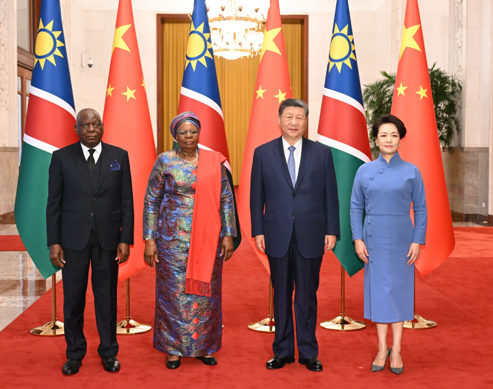 新华图讯丨习近平同纳米比亚总统恩代特瓦会谈 新华图讯丨习近平同纳米比亚总统恩代特瓦会谈