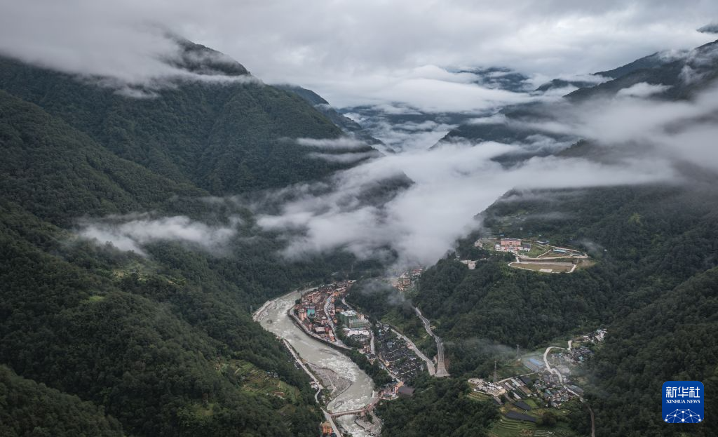 万里边疆行丨守望极边之地 戍卫独龙江畔 https://www.nmgsb.com.cn/uploads/other/20260909/W020260909752563558721_ORIGIN.png